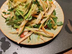 -壹湖两岸·鱼鲜山里菜(东江湖店)