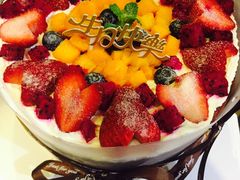 红丝绒草莓进口淡奶油裸蛋糕-艾加柒克蛋糕茶歇甜品台(春熙路店)