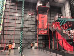 -极限PLAY运动娱乐新世界·团建派对潮玩休闲馆·室内蹦极高空游乐园