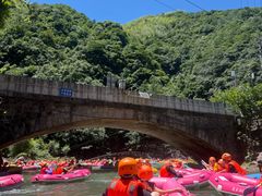 -安吉龙王山峡谷漂流