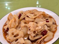 -美顺香食府鱼头老店(雪野湖店)