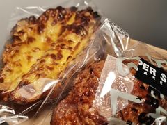 焦糖牛角酥-PAPER STONE BAKERY(天汇广场店)