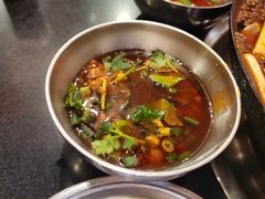 -鸿顺老铁锅美蛙鱼府(解放碑店)