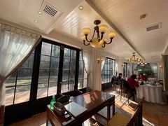 靠窗位-和平官邸·花园餐厅(武定西路店)