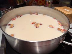 -尚尚仙·酸汤猪手·猪肚鸡火锅(华联万柳购物中心店)