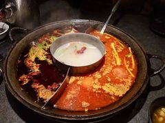 -渝涯重庆豆花老火锅(中赢国际店)