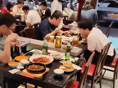 -川流不息·地道川菜·小龙虾(松东路店)