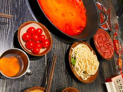 -冯校长老火锅(中联广场店)