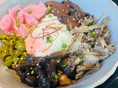 -Ameigo梅果·云贵川bistro(长宁来福士店)