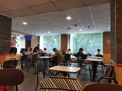 -麦当劳(中山八路店)