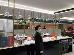 -红鼎豆捞·非遗鲍皇汤火锅(宝丰路店)