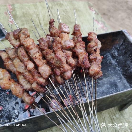 狼图腾烧烤(淮河路店)