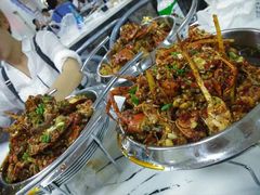 -凤凰路何眼镜香辣蟹(花果园店)