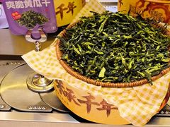 -龍歌自助小火锅(市南金茂湾店)