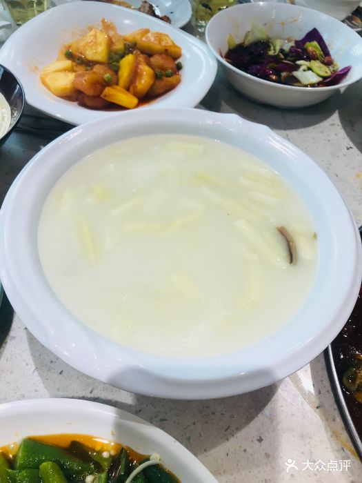 泉城大排档奶汤蒲菜图片 