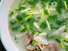 -吕记清真美食城(永兴服装街店)