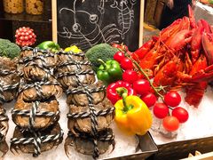 -大中华希尔顿酒店-念自助餐·嗨啤·小龙虾