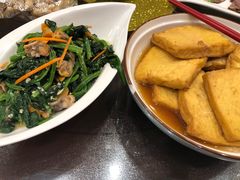-洁神饭庄·海鲜·青岛菜·30年老字号(五四广场店)
