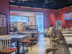大堂-渝是乎酸菜鱼·川渝小炒(新世界百货望京店)