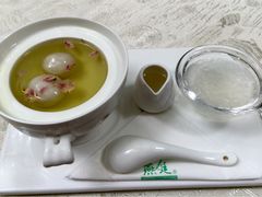 -燕庭·纯燕窝·甜品下午茶(南京西路店)