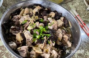 Clear Steamed Free-range Chicken