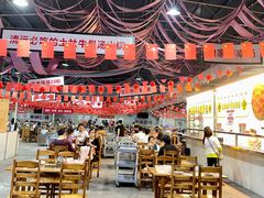大堂-三千坪超级火锅市场·土灶牛肉火锅