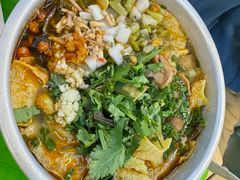 -丽丽三鲜螺蛳粉(田林路店)