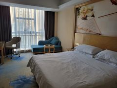 -维也纳酒店(重庆西站巴国城店)