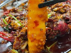 -凤凰路何眼镜香辣蟹(花果园店)