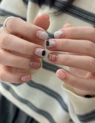 -Mo·Mo Nail 美甲美睫