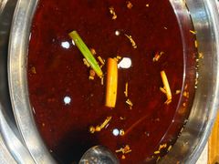 -肖肖酸萝卜鱼火锅(总店)