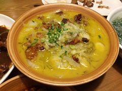 油渣炖白菜-祥记·苏帮菜·松鼠桂鱼(湖畔天城店)