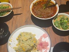 -万记麻辣烫国展总店