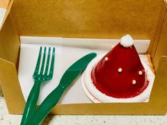 圣诞帽草莓慕斯蛋糕-星巴克(合肥百盛逍遥广场店)