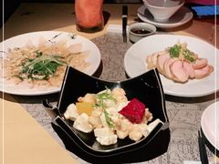 -穹六人间 people 6(岳阳路店)