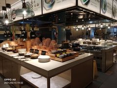 自助取餐区-顺德联塑万怡酒店·万荟轩自助餐厅