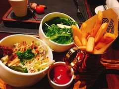 -恰餐厅及酒吧 CHAR Bar & Grill (北京丽都皇冠假日店)