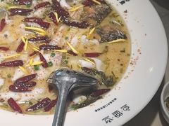 -渔语鱼酸菜鱼新川菜(来福士店)