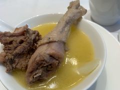 野山药炖土鸡汤-一澜江宴·江景地标楚菜(江滩公园店)