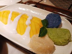 娘惹三色芒果甜饭-金椰壳· 大厨新加坡菜(壹方城店)