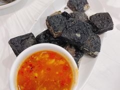 油炸臭豆腐-新新湘菜馆(新中街二条店)