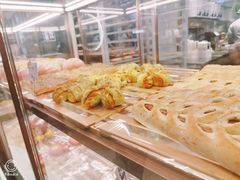 -奈雪的茶(亨特国际广场店)