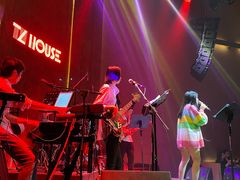 -TZ House音乐现场(来福士中心店)