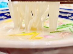 -新世界·过桥米线宴
