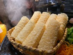 -湊湊火锅·茶憩(杭州湖滨银泰in77店)