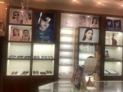 -明月眼镜(三坝店)