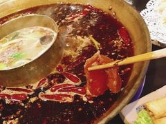 -疯狂的筷子老灶九宫格火锅