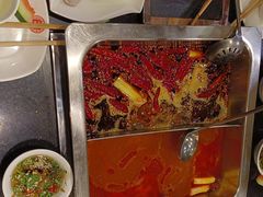-百年川椒重庆老火锅(光谷店)