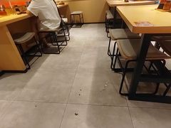 -华记煲仔华·煲仔饭(市桥易发店)