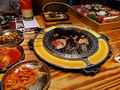 -青瓦炭韩潮烤肉(花园道店)